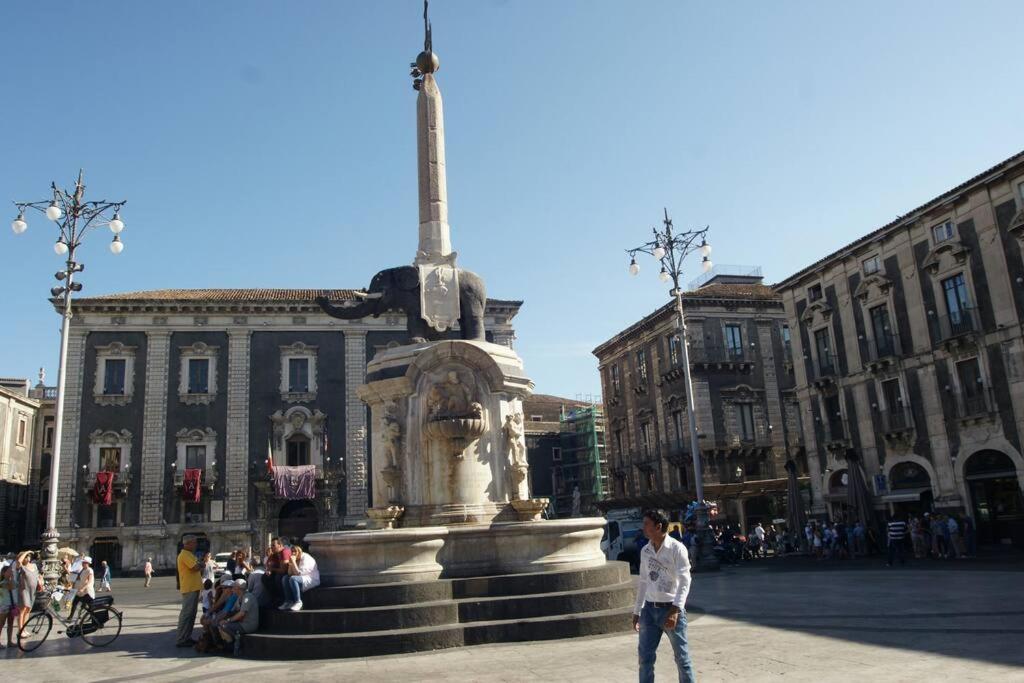 Palazzo Vitrano - Tourist Apartment Katanya Dış mekan fotoğraf