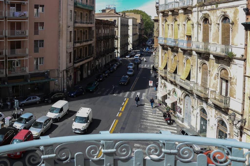 Palazzo Vitrano - Tourist Apartment Katanya Dış mekan fotoğraf