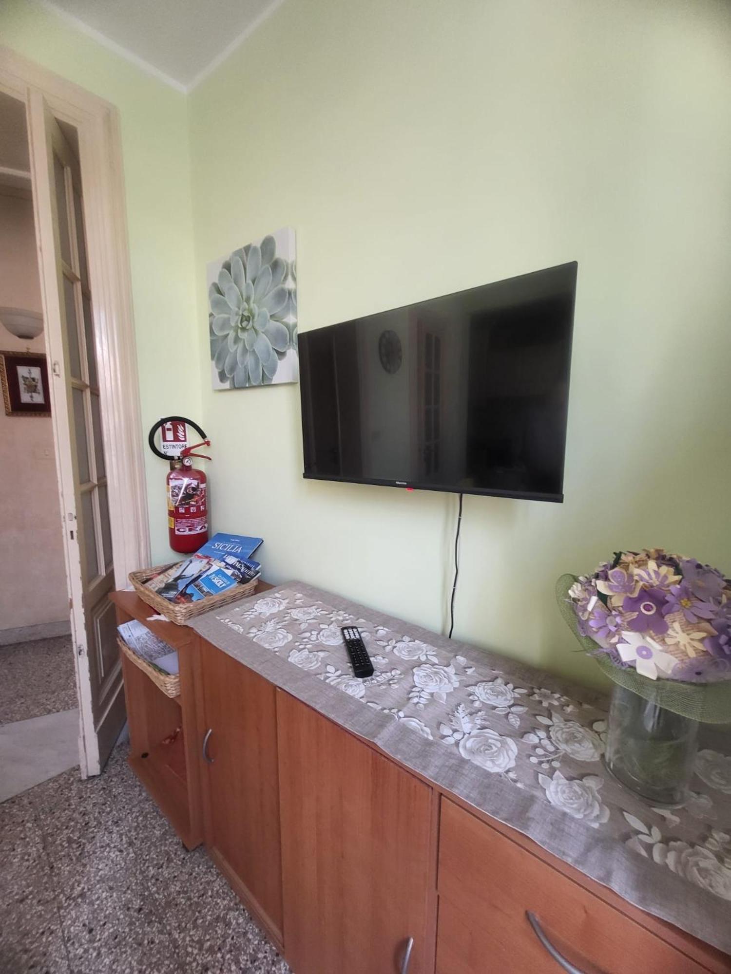 Palazzo Vitrano - Tourist Apartment Katanya Dış mekan fotoğraf